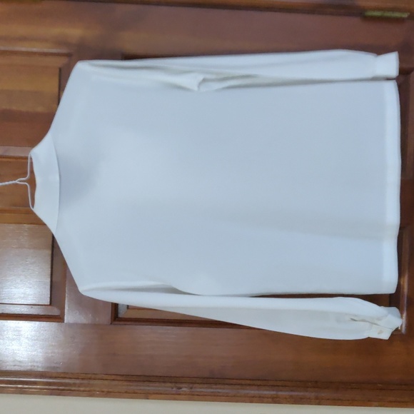 Ladies Long Sleeve Button Down Dress Shirt/Blousr - Picture 6 of 6